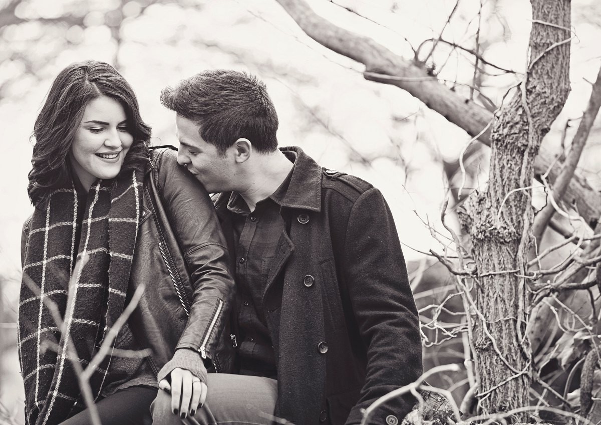 Engagement session on Great Ouse River banks in St Ives