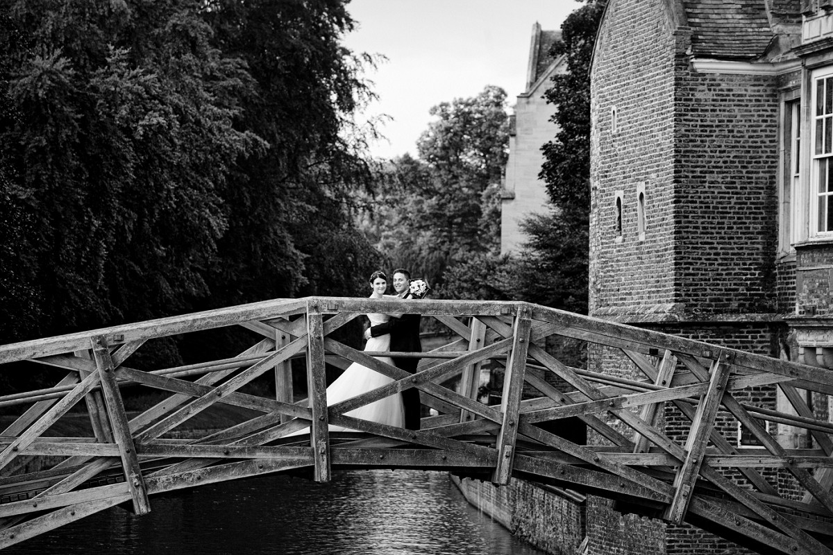 Samantha and Anthony wedding photo on Mathematical Bridge