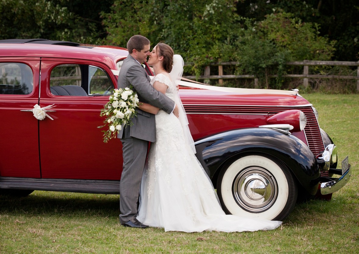 kiss between fields